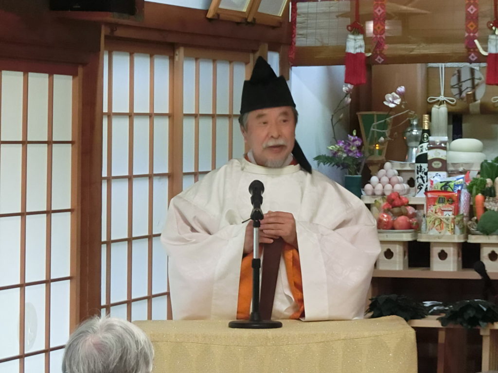 祭典後の教話中